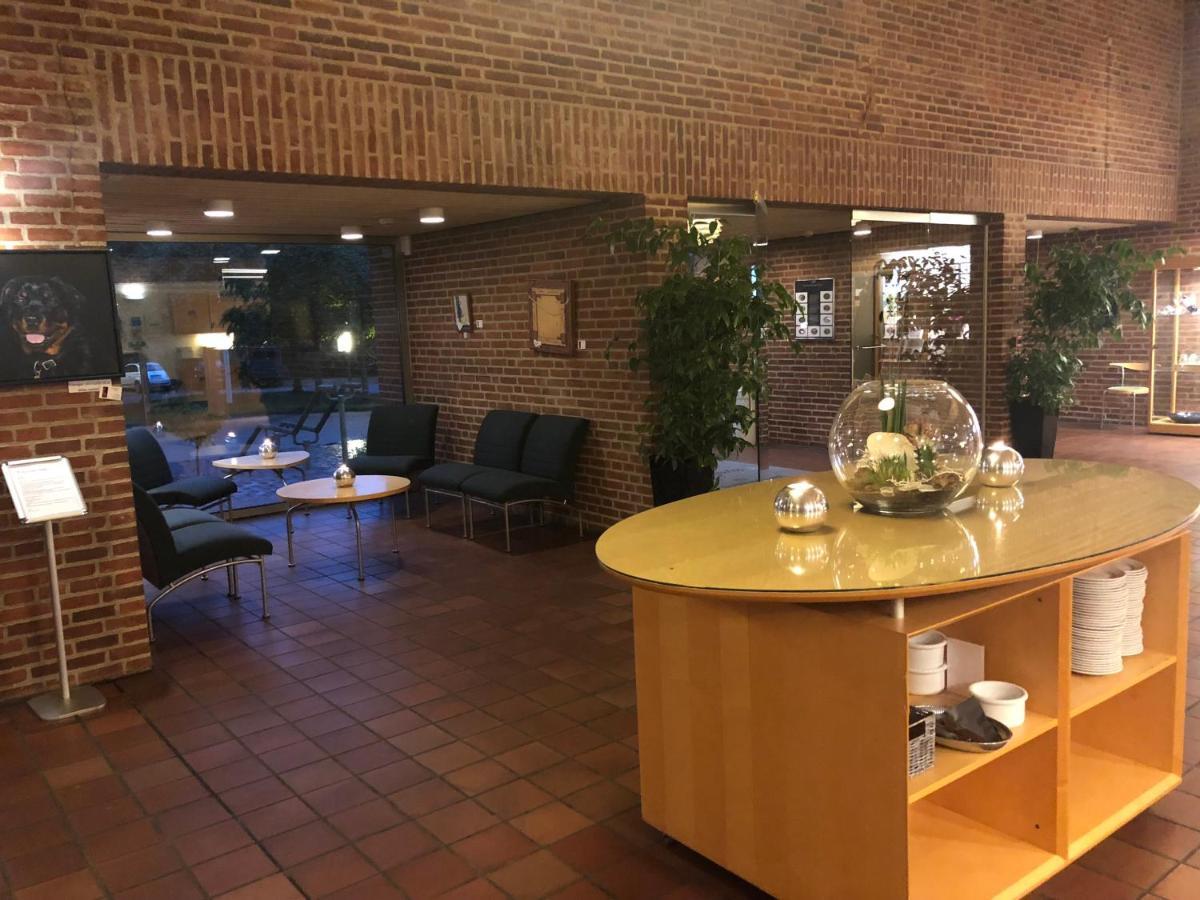 Bymose Hegn Hotel & Kursuscenter Helsinge Esterno foto